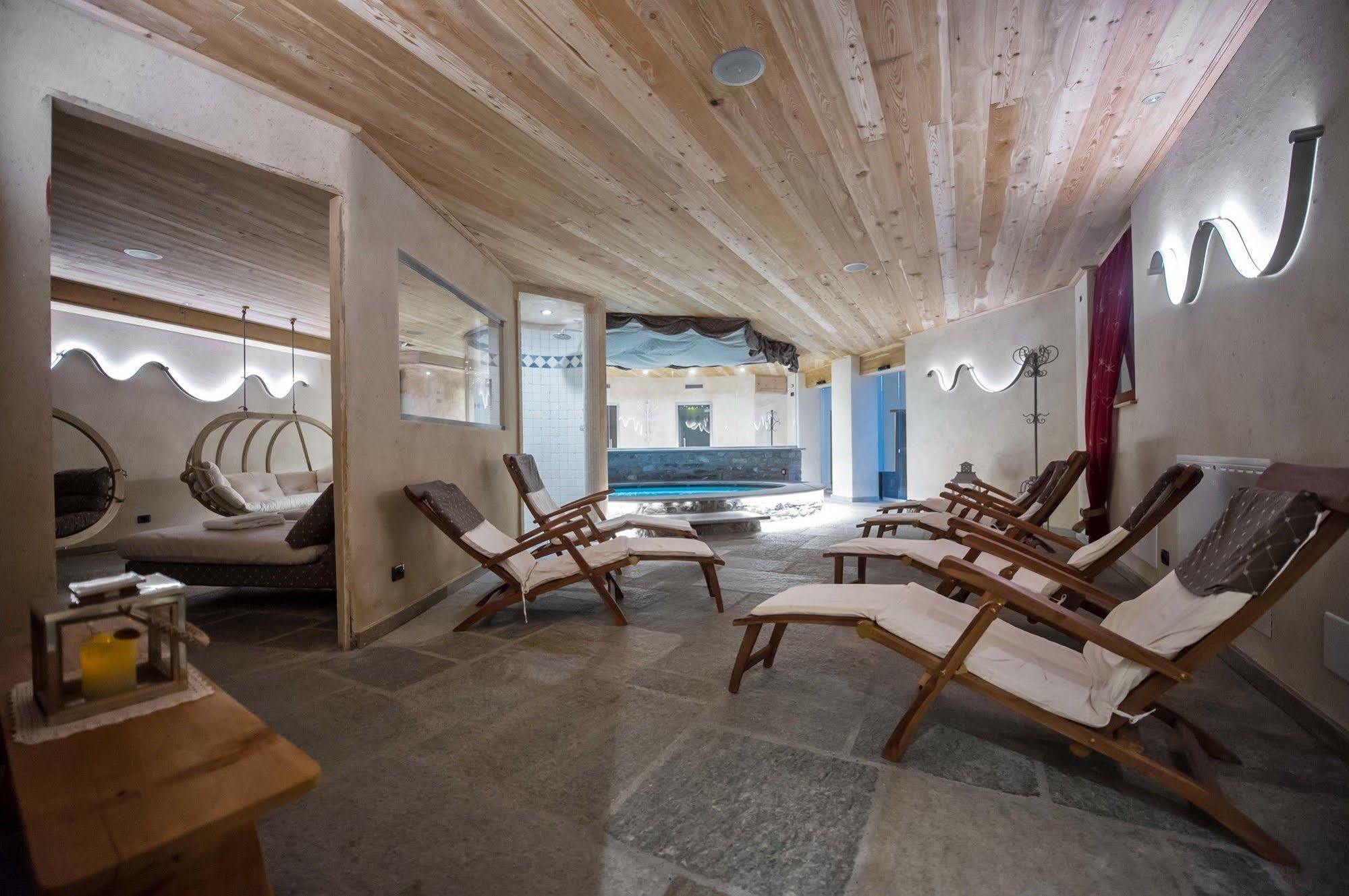 Hotel Jolanda Sport Gressoney-la-Trinité Exterior photo